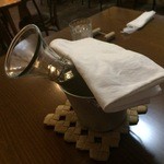 ル・コック - 【2015年02月】デキャンタワイン白＠1,200円、提供時。