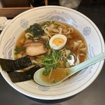 蘭州 中華料理 - 料理写真:醤油ラーメン（刀削麺）