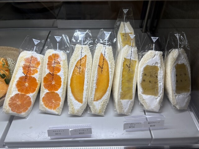 八百屋の嫁が作る momovege 中之島店 - 中之島/フルーツパーラー
