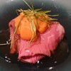 시오미 - ローストビーフとウニ、お出汁のあんがかかってます！