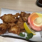 札幌駅北口酒場 めしと純米 - 塩ザンギ