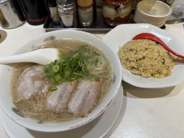 長浜ラーメン 丸羅とんこつ - 西元町/ラーメン | 食べログ