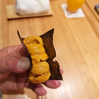 鮨 匠海
