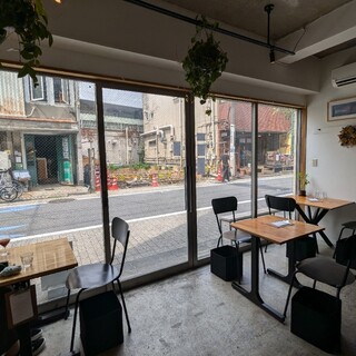 浅煎りコーヒーと自然派ワイン Typica_2