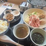 MA-CURRY-STAND - 