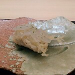 浜町 緒ばた - 太刀魚天ぷら（上の玉ねぎで南蛮漬けみたいな感じ）