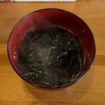 焼き鳥 どろぼう - たっぷりワカメの入ったワカメスープ♡コレ美味しかったな〜