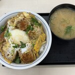 かつや - 料理写真:■特カツ丼¥913
■とん汁(小)165