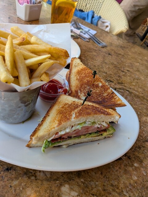 The Cheesecake Factory Honolulu （チーズケーキファクトリー