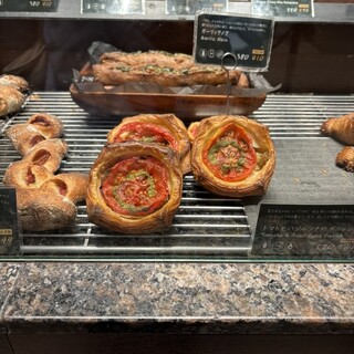 ベーカリー&レストラン 沢村_1
