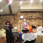 オレンジ カウンティ Cafe - 4月10日(土）ハートフルで楽しいJazzイベント