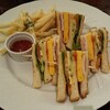 星乃珈琲店 - クラブハウスサンド