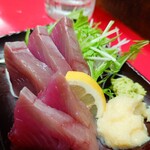 シ酉角刀牛 - かつお刺し♪