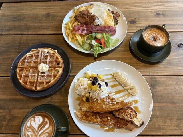 MORNING DOORS （モーニング ドアーズ） - 北谷町/ハワイ料理 | 食べログ