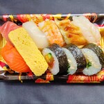 お持ち帰り寿司 もん - 料理写真:盛り合わせ寿司