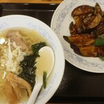 ぎょうざの満洲 - 料理写真:しおラーメン&なすのみそ炒め