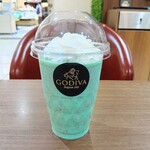 GODIVA - ドリンク写真:チョコミントショコリキサー(チョコソースなし)