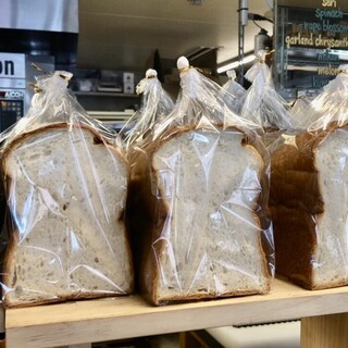 SAISON bakery&coffee_1