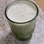シン･カレー - プレーンラッシー（300円）