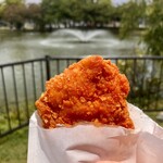 ローソンストア100 - 料理写真:じゅわっとチキンRED