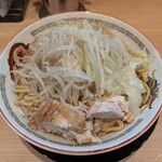 ラーメン豚山 - 料理写真: