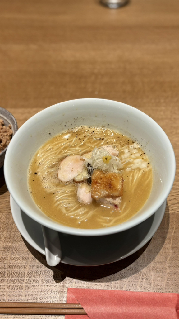 写真 : 麦と麺助 - 中津（大阪メトロ）/ラーメン | 食べログ