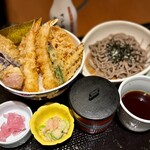 和食さと - 桜海老のかき揚げ天丼御膳　¥1,868