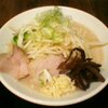 ラーメン 岩佐 - 塩豚骨ラーメン850円