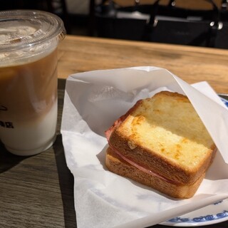 三本珈琲店_1