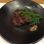 柳家錦 - 鹿の芯ロース！こちらも前回に比べると脂の多い部位を使っている