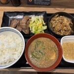 吉野家 - 料理写真:牛たん・牛皿御膳 冷や汁変更