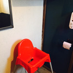 グリーンデイズカフェ - トイレの中のお子様用いす