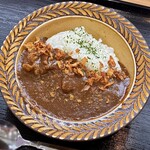 八角屋 - スパイシーカレー（ハーフ）(\500)