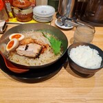 ラーメン まこと屋 - 料理写真: