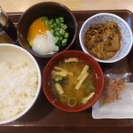 すき家 - 料理写真:牛まぜのっけ朝食430ー50=380