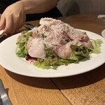 PIZZERIA ONDA - 生ハムのグリーンサラダ。
