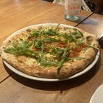 PIZZERIA ONDA - カラスミと桜海老のピザ。