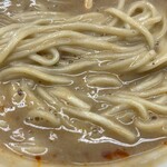 天然塩ラーメン しおはな屋 - 麺アップ