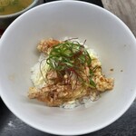 天然塩ラーメン しおはな屋 -  唐揚げ丼
