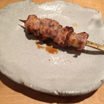 焼鳥 みずき - 大将おまかせ串三本目(さがり？)