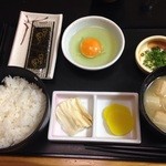 ドライブインみちしお - 玉子かけごはん定食　(朝食メニュー)　380円