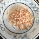 蕎麦の茶屋　丸山 - 鰹節も風味良き！　美味しいアクセントでした