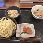博多名物 もつ鍋 笑楽 - 