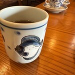 味山荘 真風留 - ヒラメが描かれいるお茶の茶碗がお洒落