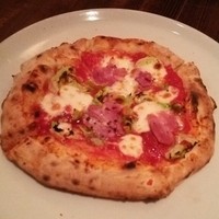 イゾラ スメラルダ - ピザ