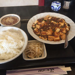 チャイナスパイス食堂 - 麻婆豆腐定食(辛味)(¥850)