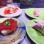 回転寿司 根室花まる - 料理写真: