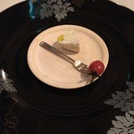 パッソ・ア・パッソ - ピクルストマト　　　　　　モッツァレラチーズ