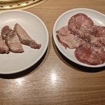 焼肉ぐりぐり家 - タンたち。色はまあ