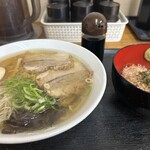 瀬戸内ラーメン 大島 - 料理写真: